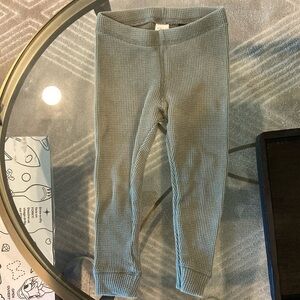 H&M 3T sage green waffle Leggings Comfortable Stylish Bottoms